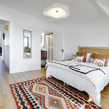 Superbe De 120m2 Et 2 Balcons, A 10min A Pieds De La - 3 Apartment